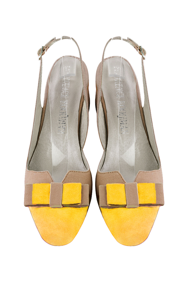 Yellow and biscuit beige women's open back shoes, with a knot. Round toe. Low flare heels. Top view - Florence KOOIJMAN